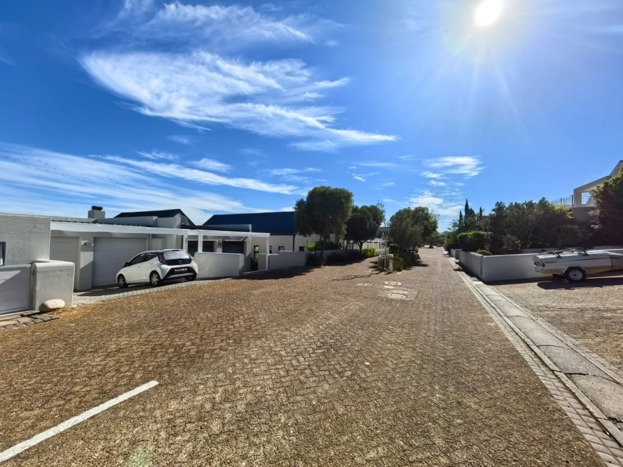 To Let 3 Bedroom Property for Rent in Schonenberg Western Cape